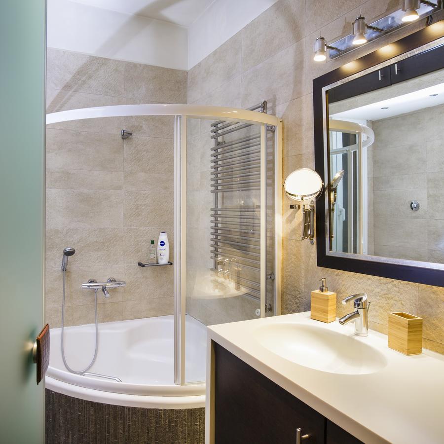 Kerameikos Boutique Athens Luxurious Apartments المظهر الخارجي الصورة